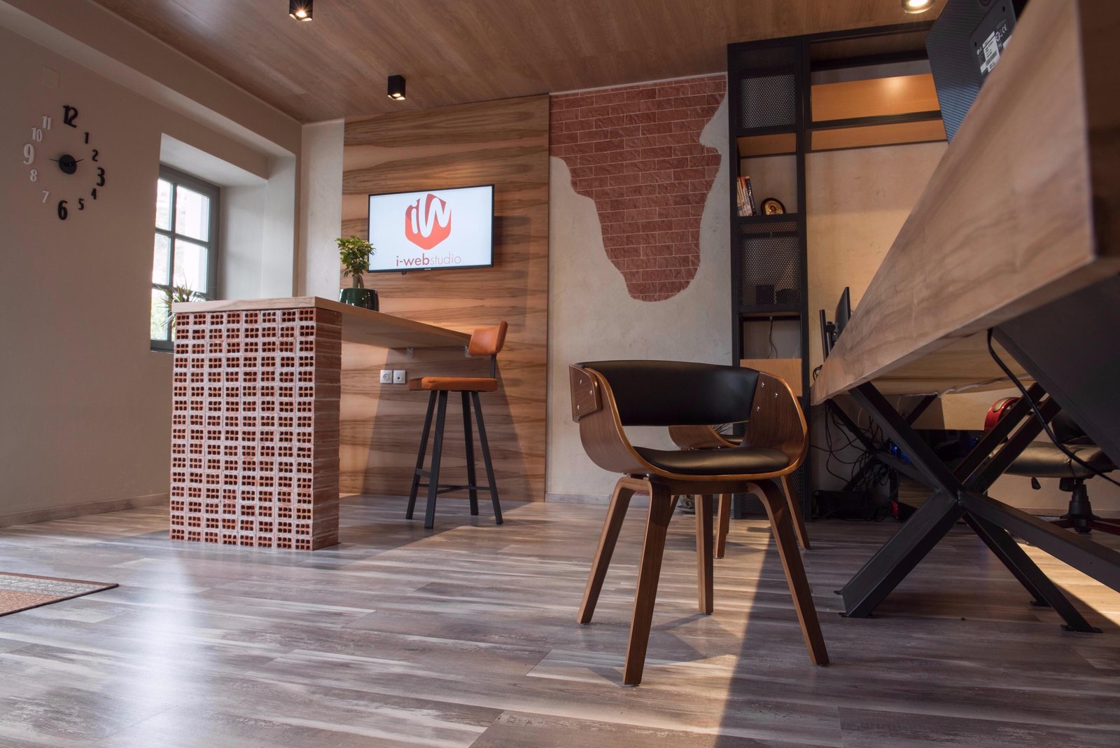 I-WEB STUDIO 2019 2 i Web 2